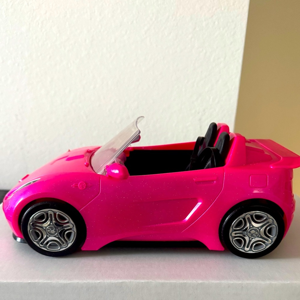 2016 Mattel Barbie Glam Pink Glitter Convertible Car with Seat Belts